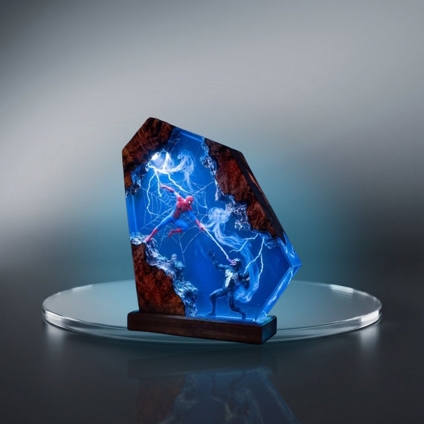 Resylume Portal Duel resin lamp on a glass display disc